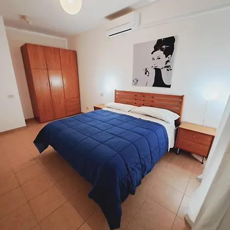 Finestra Sul Mare Apartment *